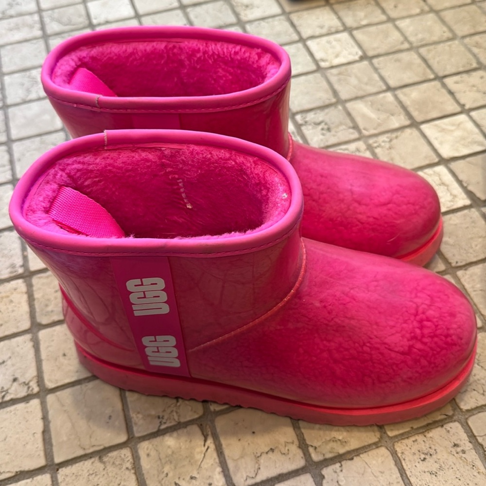 Youth Ugg’s
